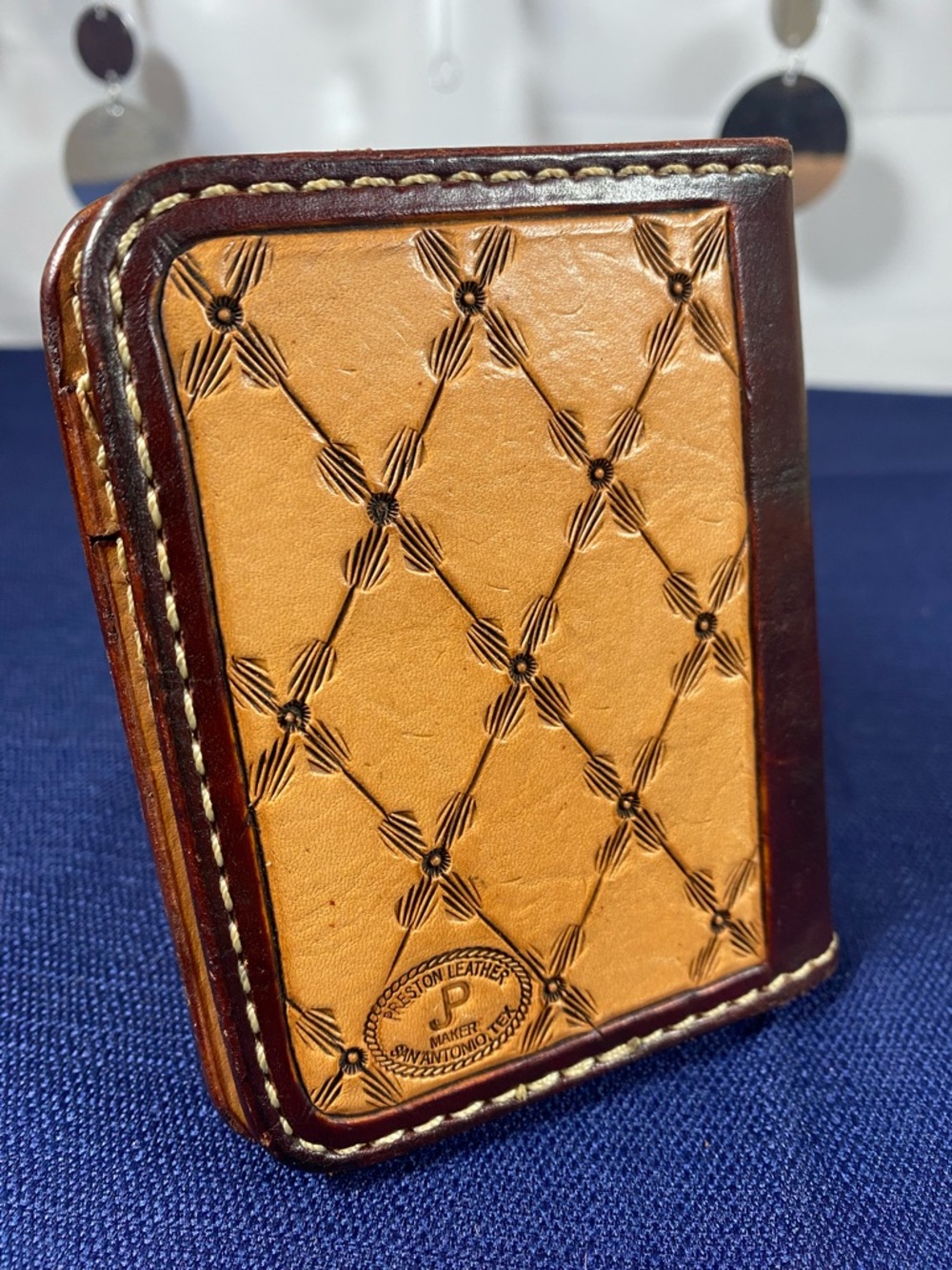 Handcrafted Leather Wallet - Picture 3 of 7